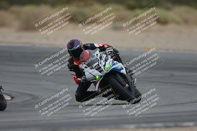 media/Sep-21-2025-Race Pace (Sun) [[98bf33ef95]]/Verified/10-Turn 10 (1150am)/